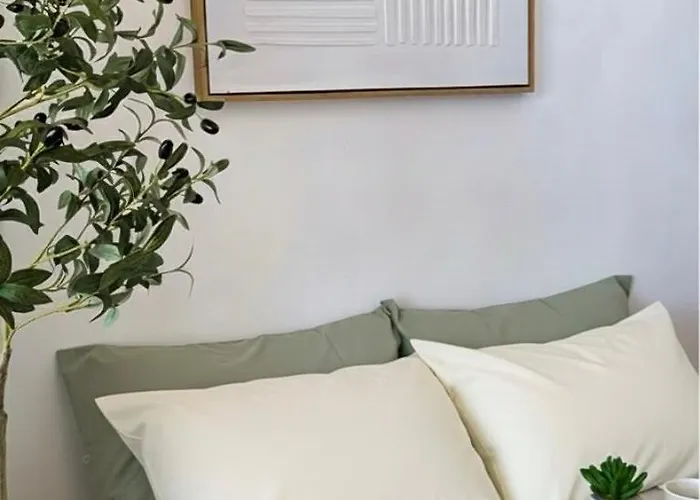 Apartment High View 1room In Near Ayala Mall With Rooftop Pool, Fast Wifi And Netflix
