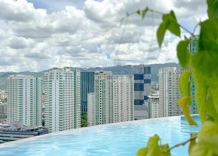 High View 1room In Near Ayala Mall With Rooftop Pool, Fast Wifi And Netflix Apartment